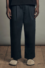 Load image into Gallery viewer, Mawson Wide Leg Trouser in Black